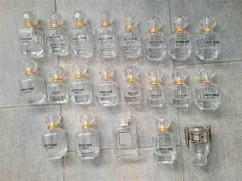 parfum flakons leer